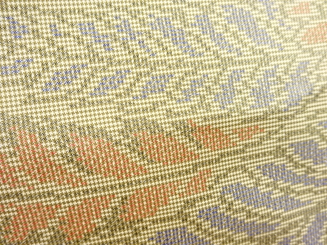 アンティーク　羊歯模様織り出し本場大島紬着物